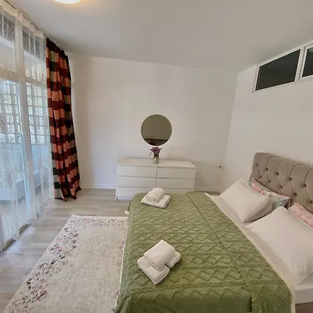 Апартаменты Central Flat